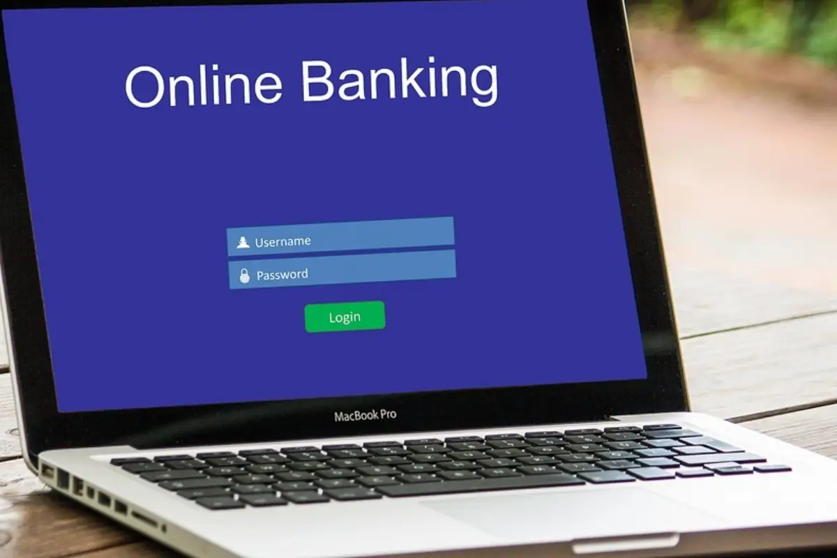 Come evitare la chiusura improvvisa del conto online: i controlli che scattano a giugno secondo l’ABI Come evitare la chiusura improvvisa del conto online: i controlli che scattano a giugno secondo l’ABI