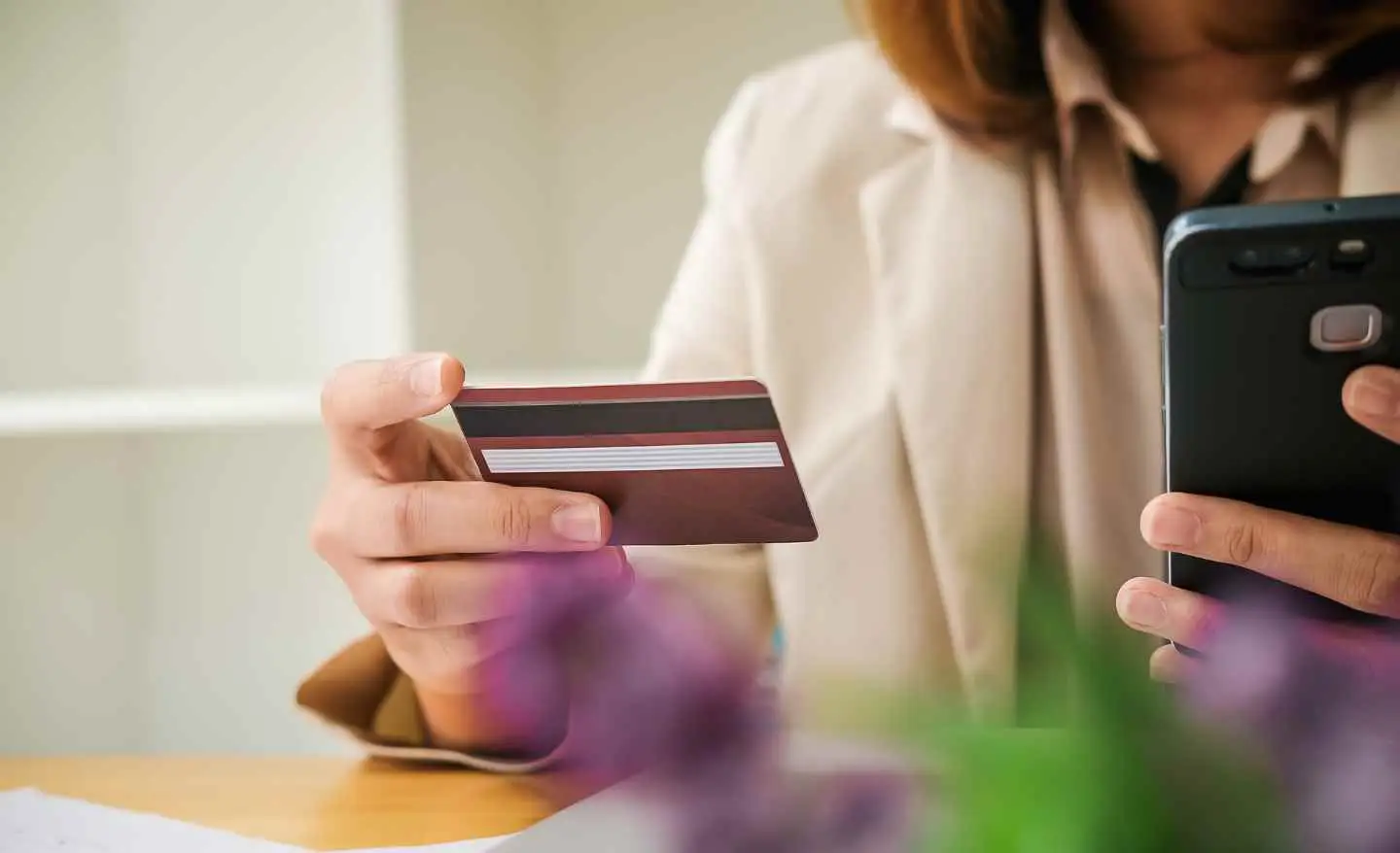 Questa carta prepagata può bloccarsi senza preavviso: i consigli dell’IVASS per non perdere l’accesso ai tuoi soldi Questa carta prepagata può bloccarsi senza preavviso: i consigli dell’IVASS per non perdere l’accesso ai tuoi soldi