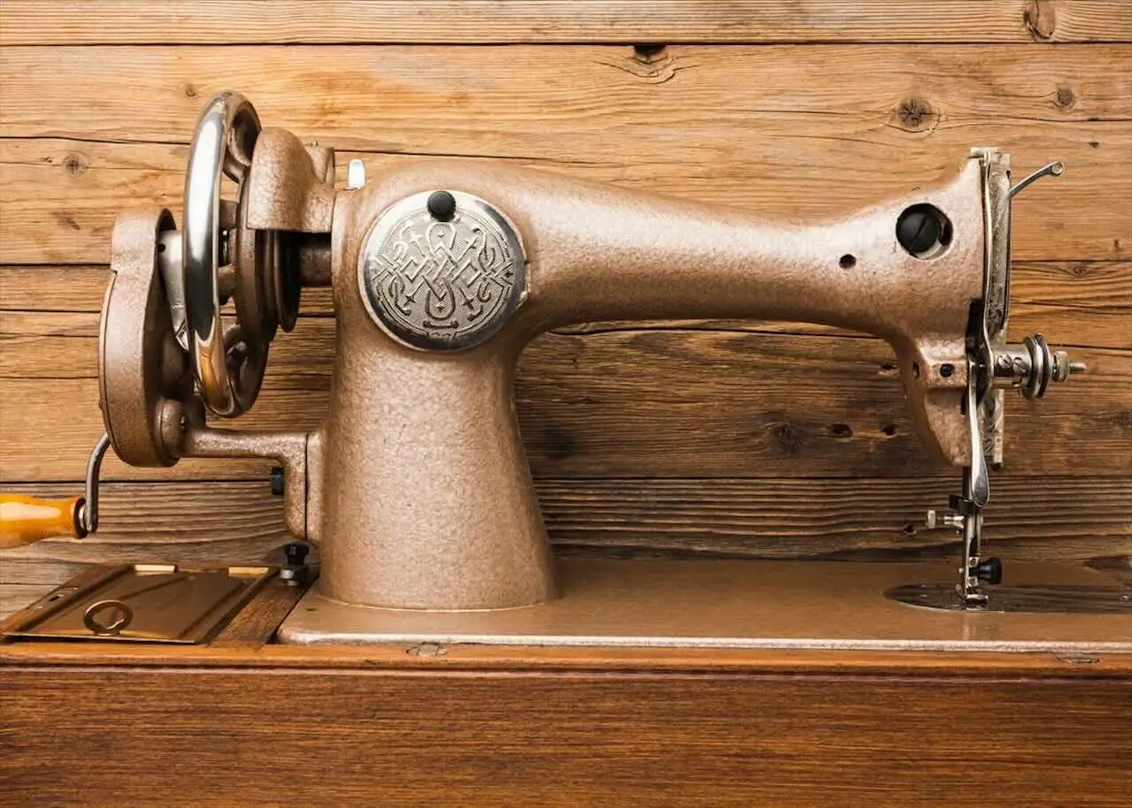 Come aumentare il valore di una macchina da cucire vintage: i suggerimenti degli antiquari per il 2025 Come aumentare il valore di una macchina da cucire vintage: i suggerimenti degli antiquari per il 2025